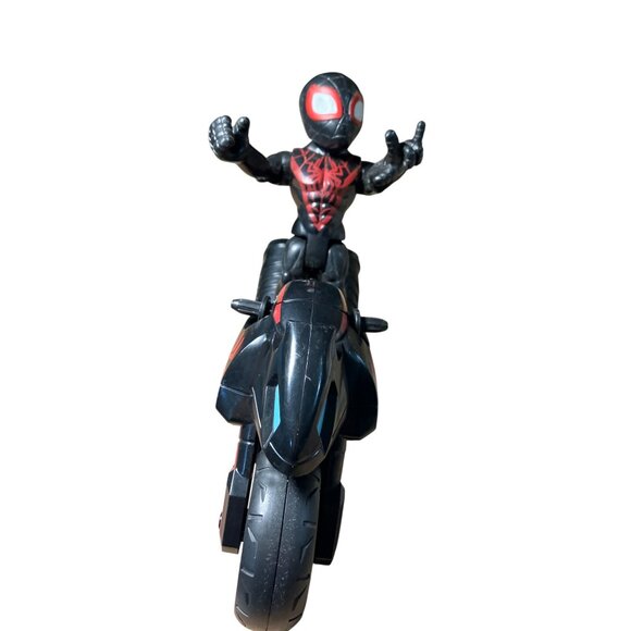 Hasbro Spider-Man Plastic Action Figure and Motorcycle Hasbro SA 2018 - Picture 2 of 9